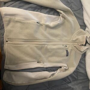 Patagonia Light Gray and Cream Fleece Jacket
